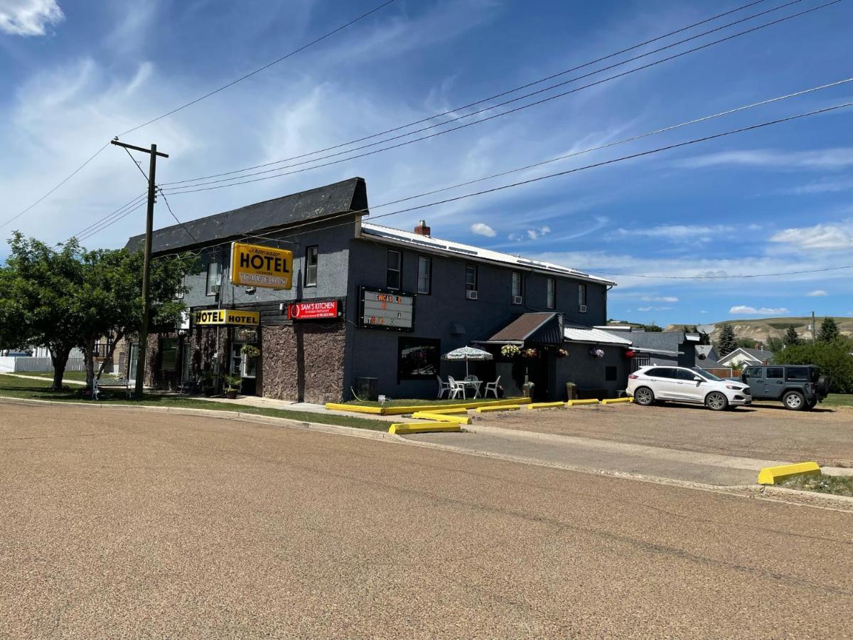 Hotel Dinosaur & Newcastle Bar Drumheller Exterior photo